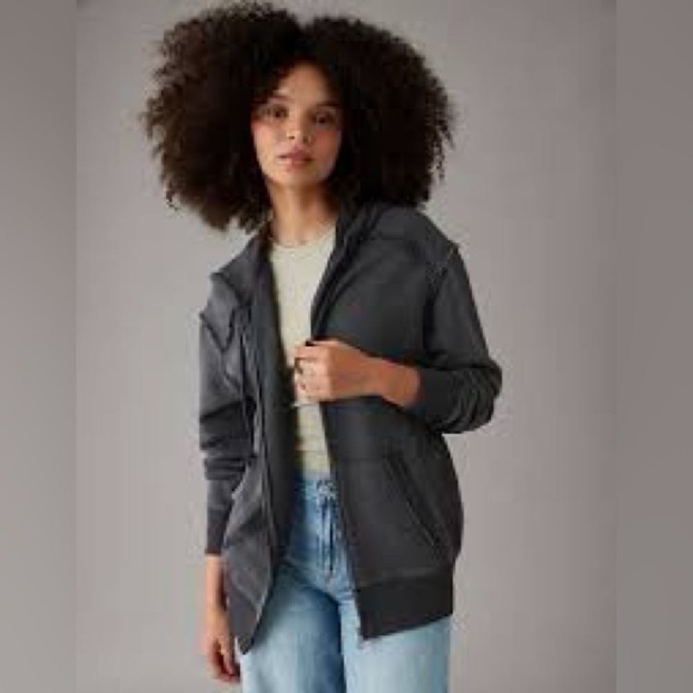 AE 🦅 SERIOUSLY LIVED IN ZIP UP WITH REVERSE SEAM
